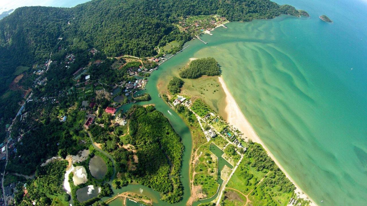 Koh Chang Beach Villas Exterior photo